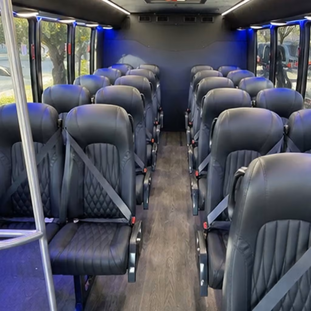 brownsville 25 passenger minibus rental